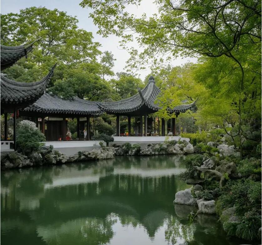 雨花区倾城建筑有限公司