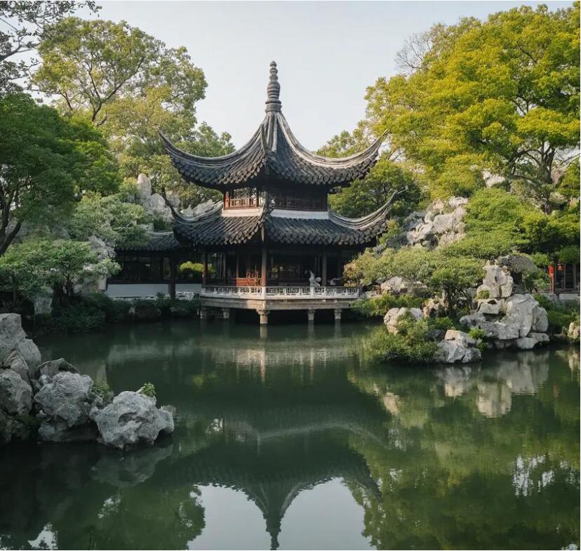 雨花区倾城建筑有限公司